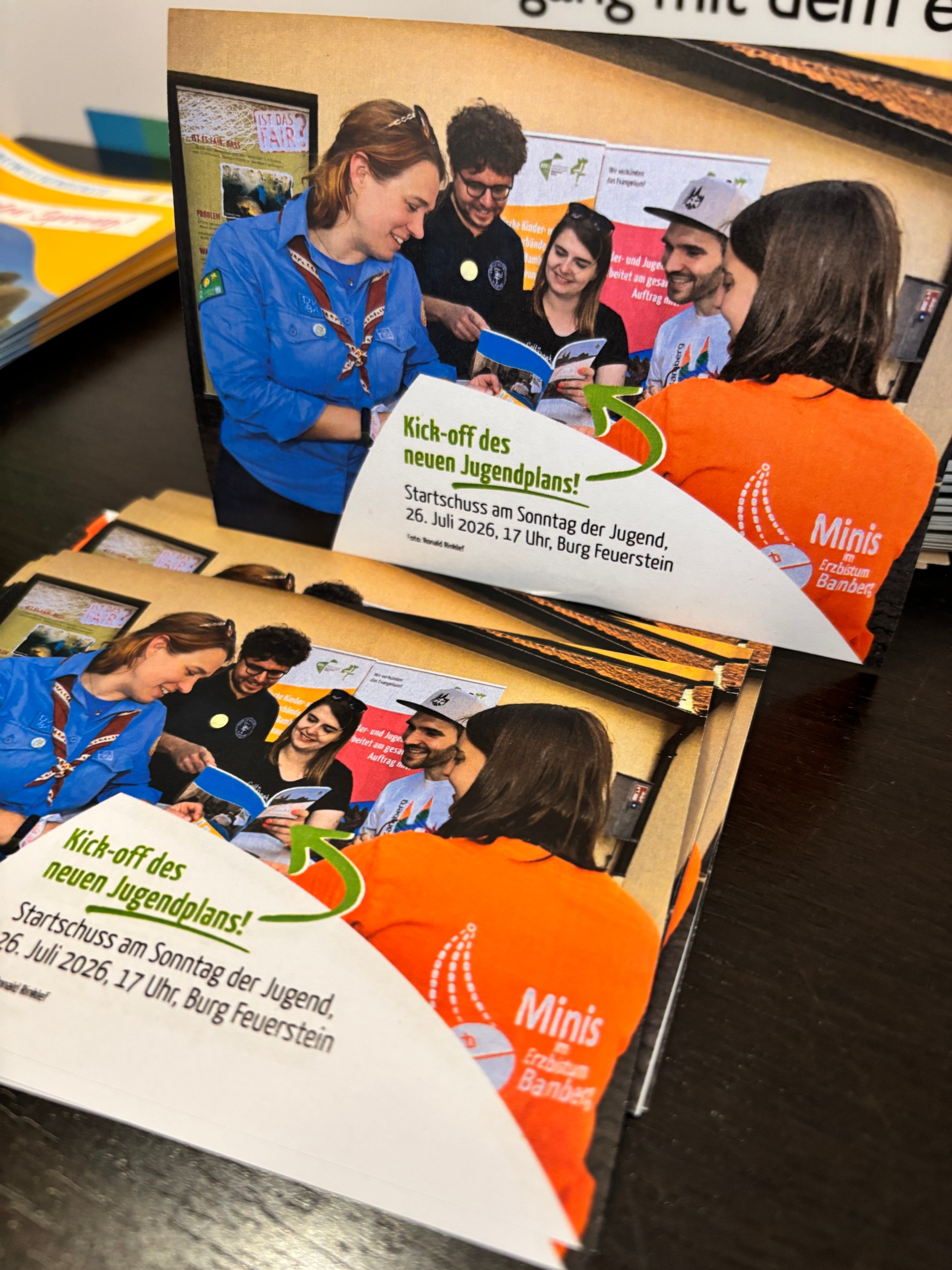 Der Jugendplan wird in Kraft gesetzt.