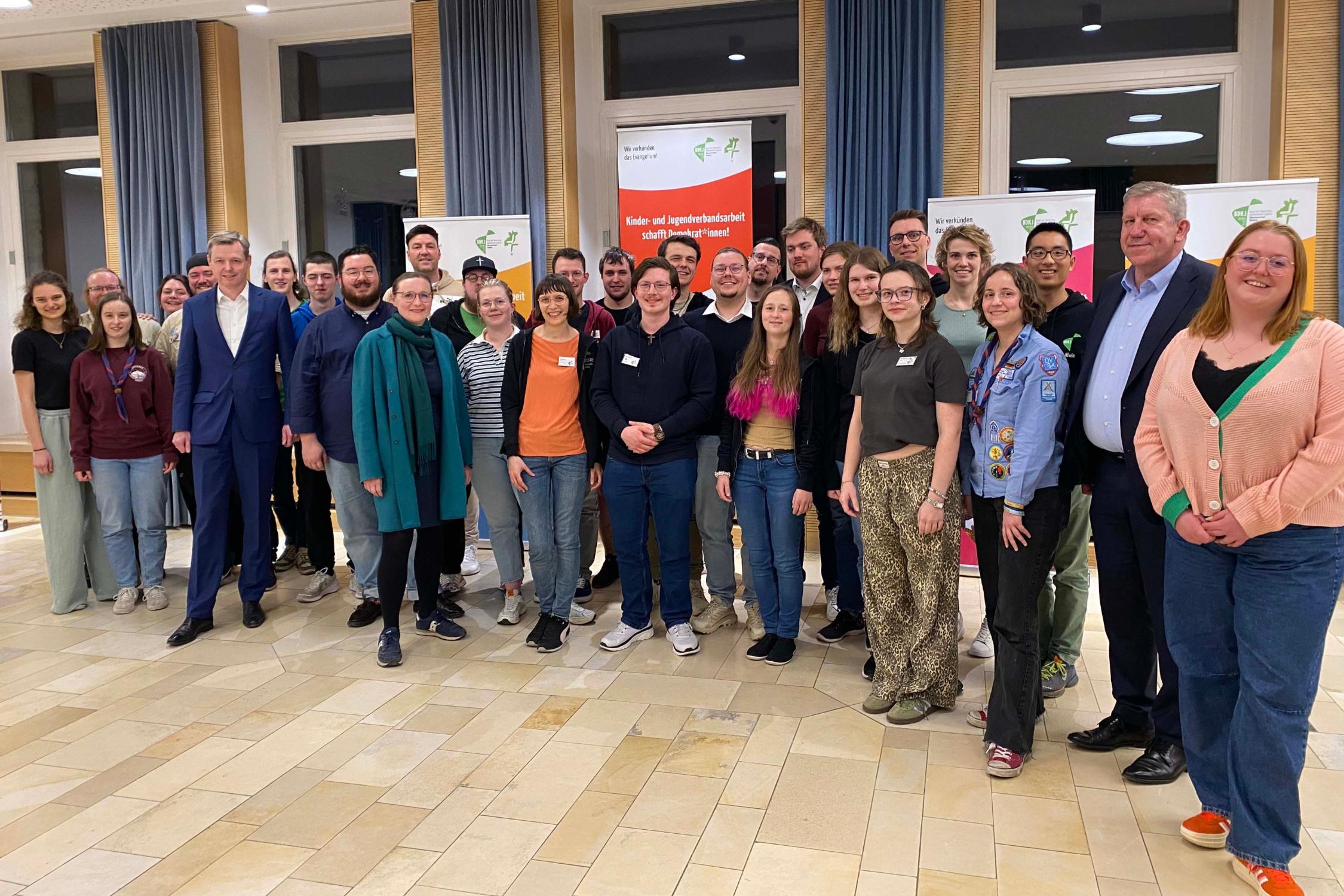 BDKJ-Diözesanverband Bamberg mit den Bundestagsabgeordneten Andreas Schwarz, Lisa Badum und Thomas Silberhorn