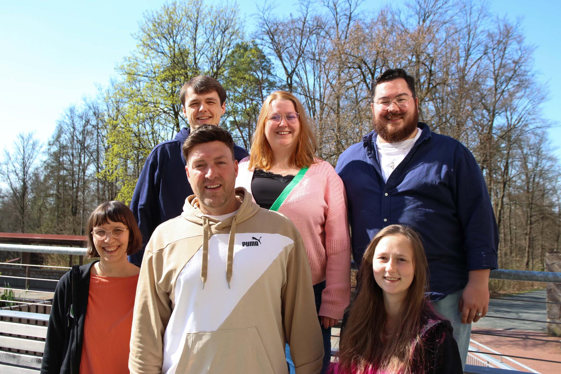 BDKJ-Diözesanvorstand im April 2025 (v.l.): Sonja Biller, Jonathan Schwemmer, Gerd Richard Neumeier, Katharina Niedens, Andreas Weick und Kathrin Schmitt.