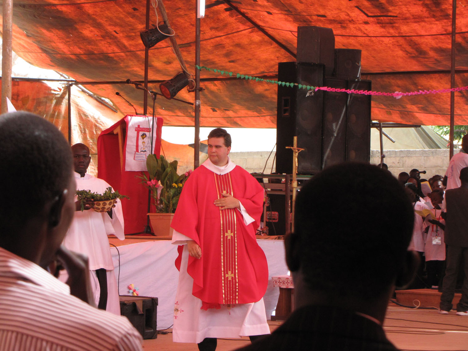 Detlef beim Gottesdienst