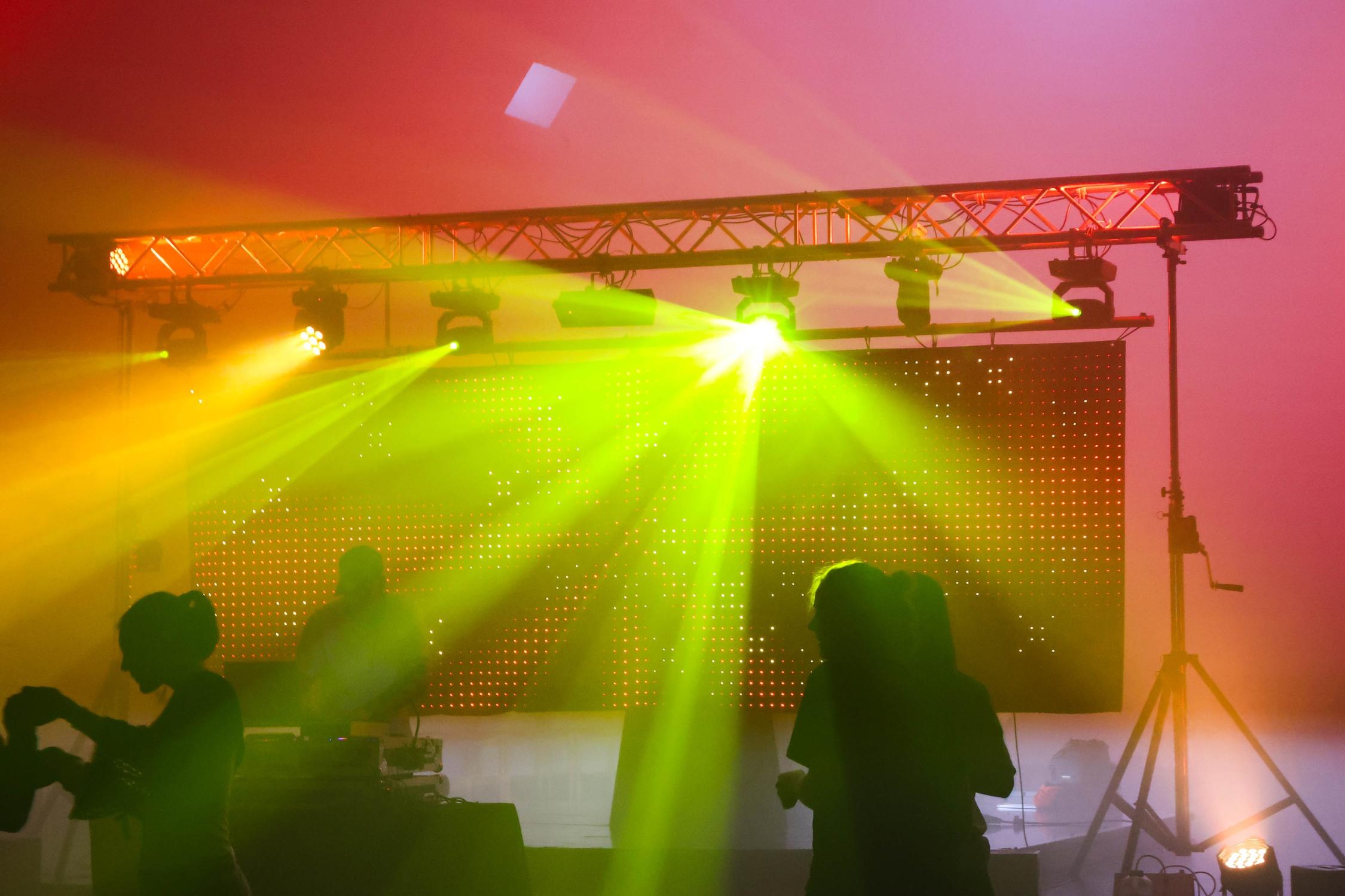 Disco Church im Jugendhaus Burg Feuerstein.