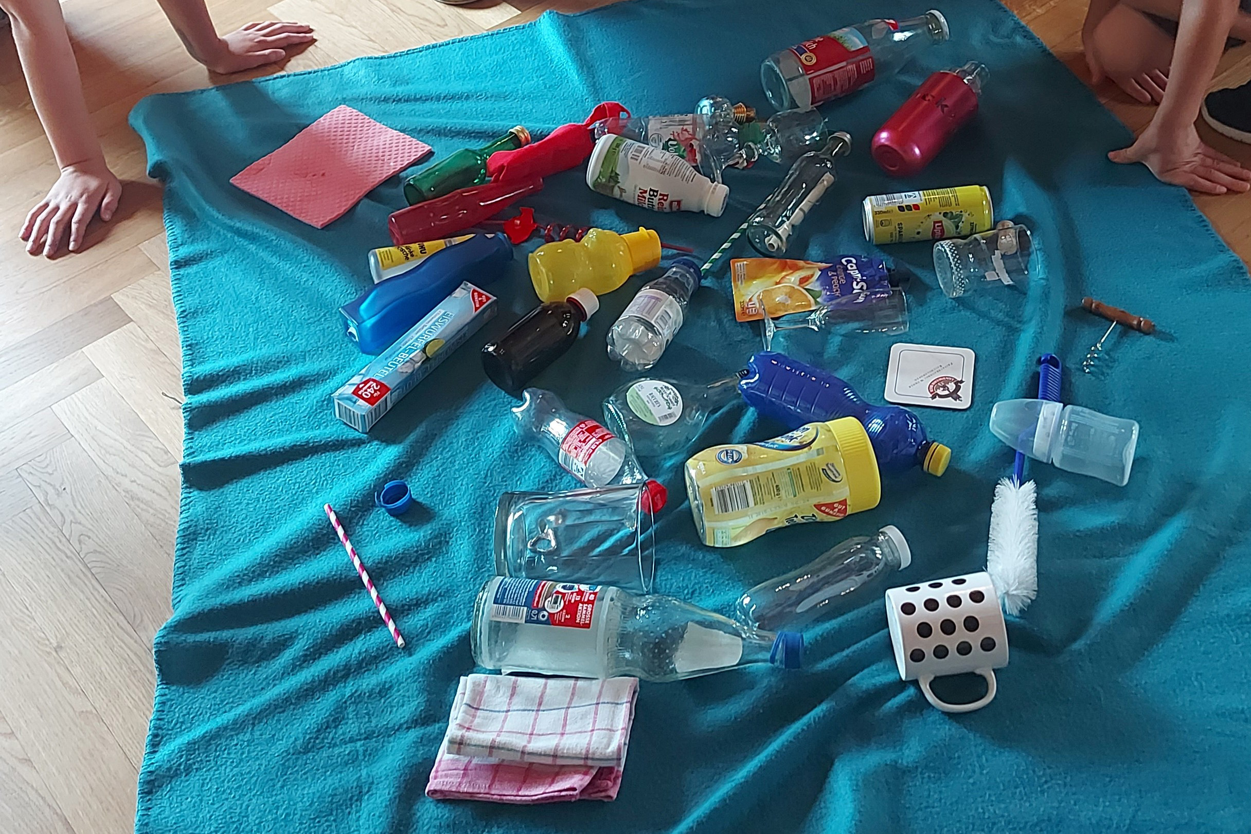 Gemeinsam gilt es, sich möglichst viele Schätze zu merken und später aufzuschreiben.