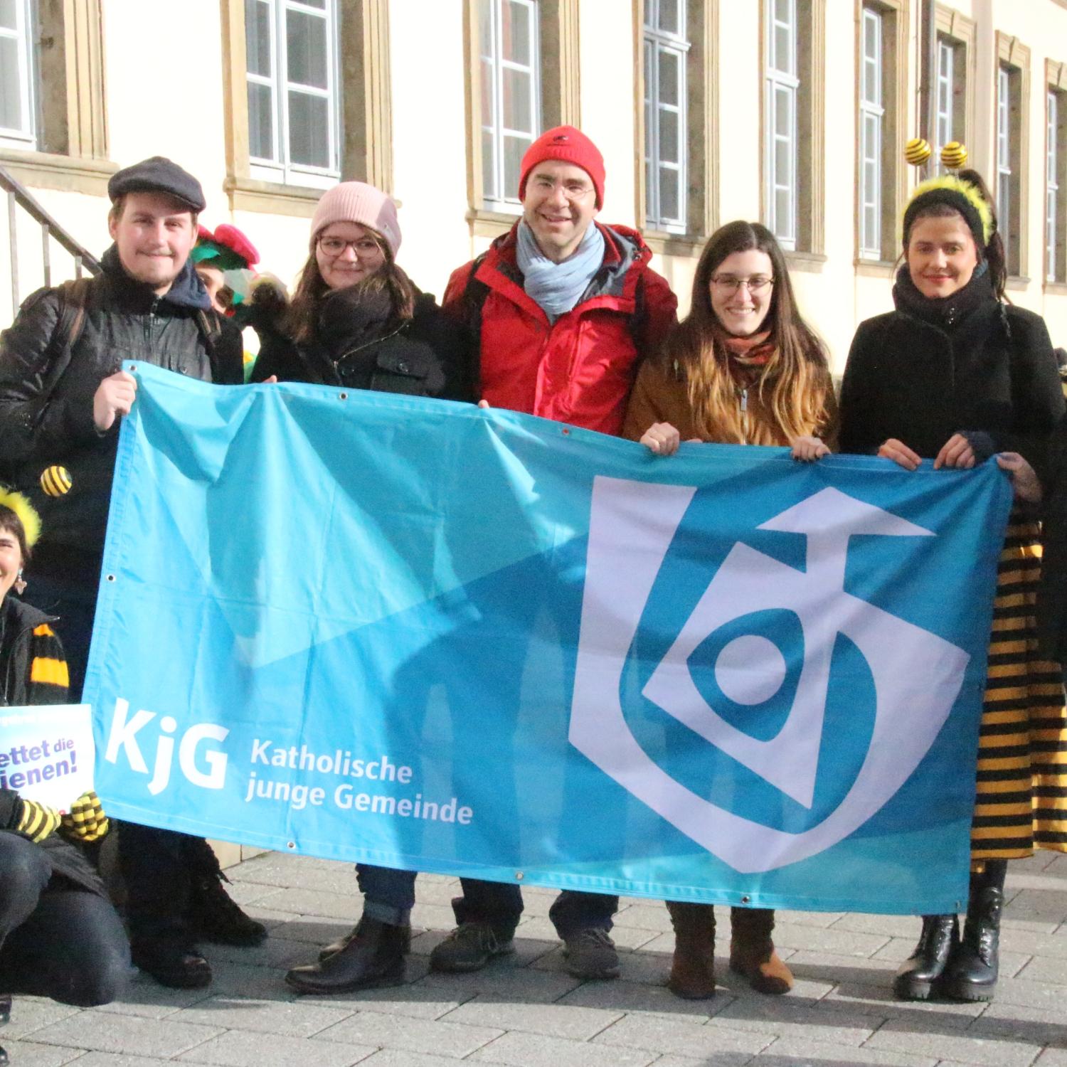 Volksbegehren Artenvielfalt Bienen Rathaus Bamberg