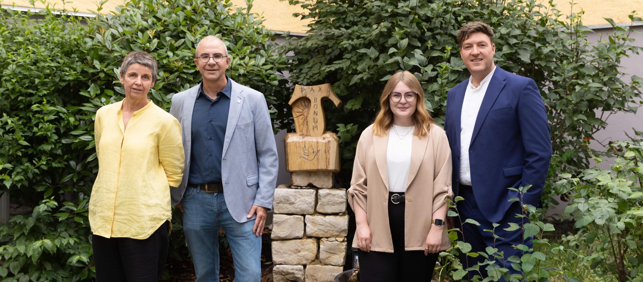 Jugendamtsleitung (v. l.): Christine Hawlitschek, Björn Scharf, Annika Lang, Gerd Richard Neumeier.