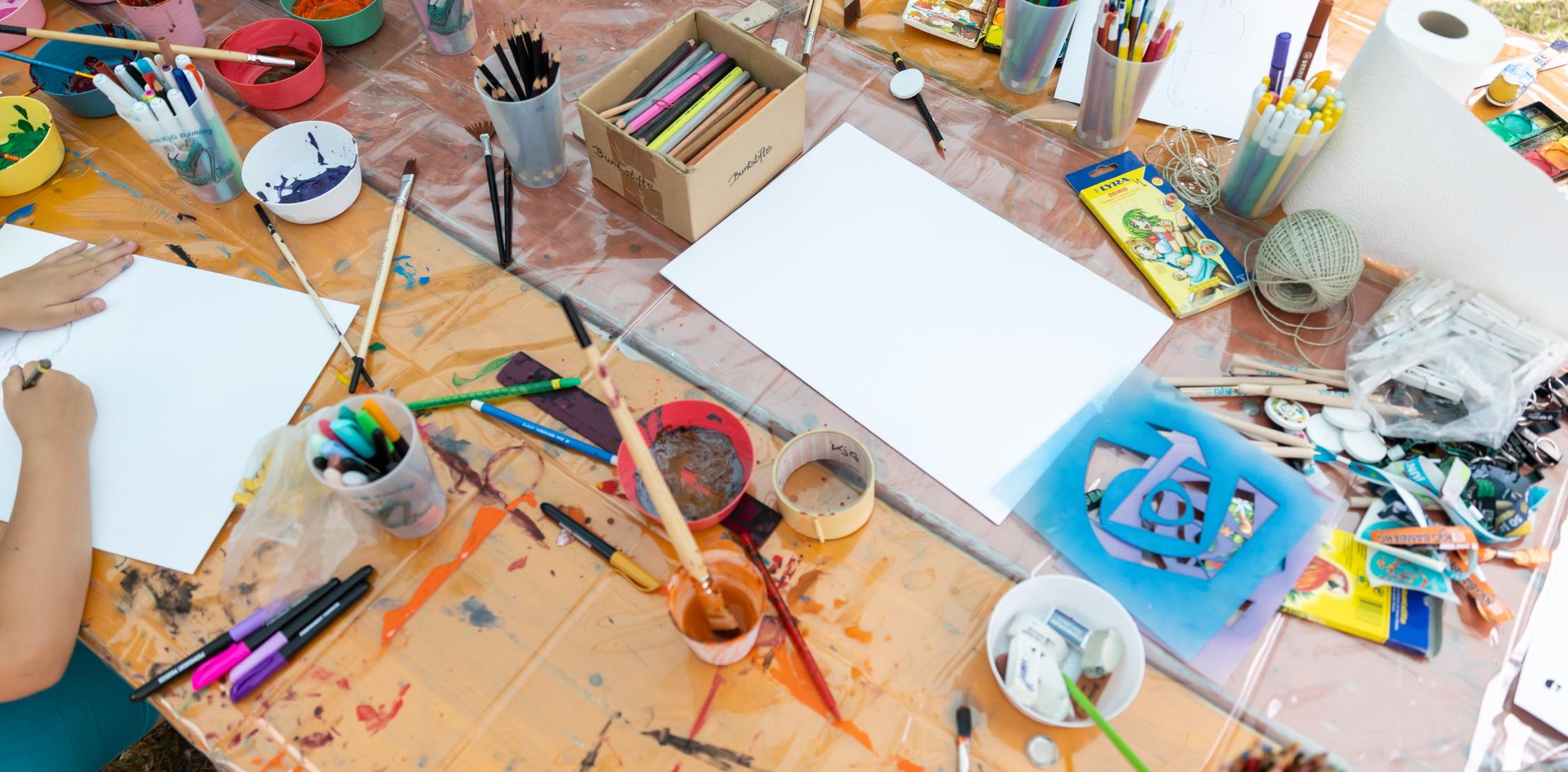 Kinder- und Jugendarbeit ist bunt und vielfältig.